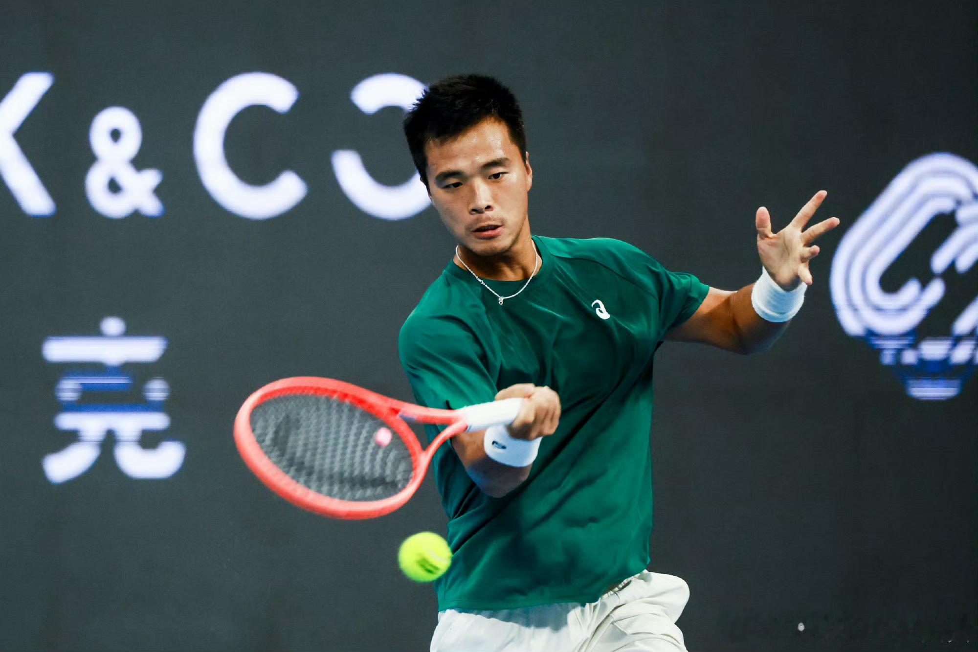 🇨🇳千岛湖M25男单1/4决赛[1]🇨🇳孙发京3-6/6-2/6-0 ?