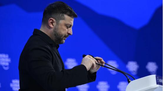 泽连斯基气炸了，在俄罗斯重启对“零下20度乌克兰”的猛烈空袭之后，泽连斯基下令乌