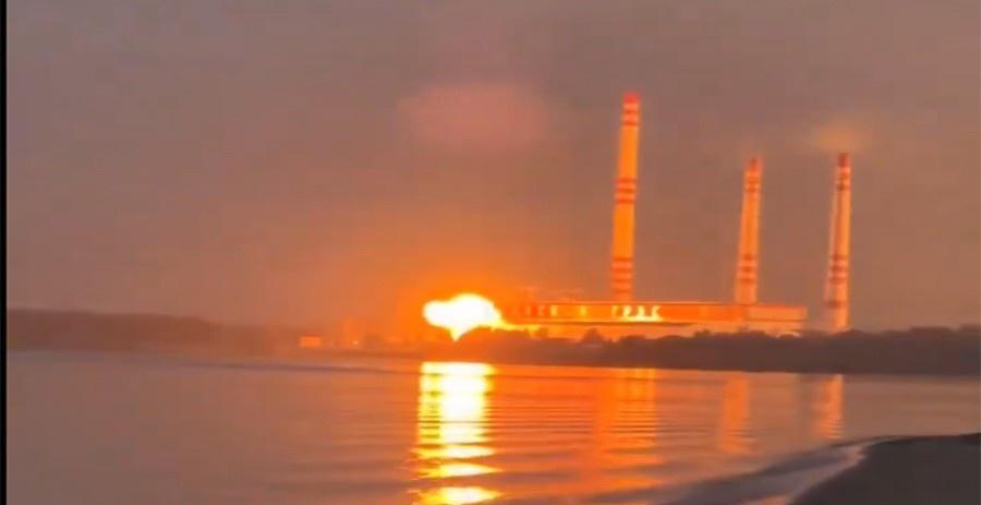 乌克兰在俄乌冲突中的现状真是复杂又揪心。从战场态势看，2025年8月起乌军战术转