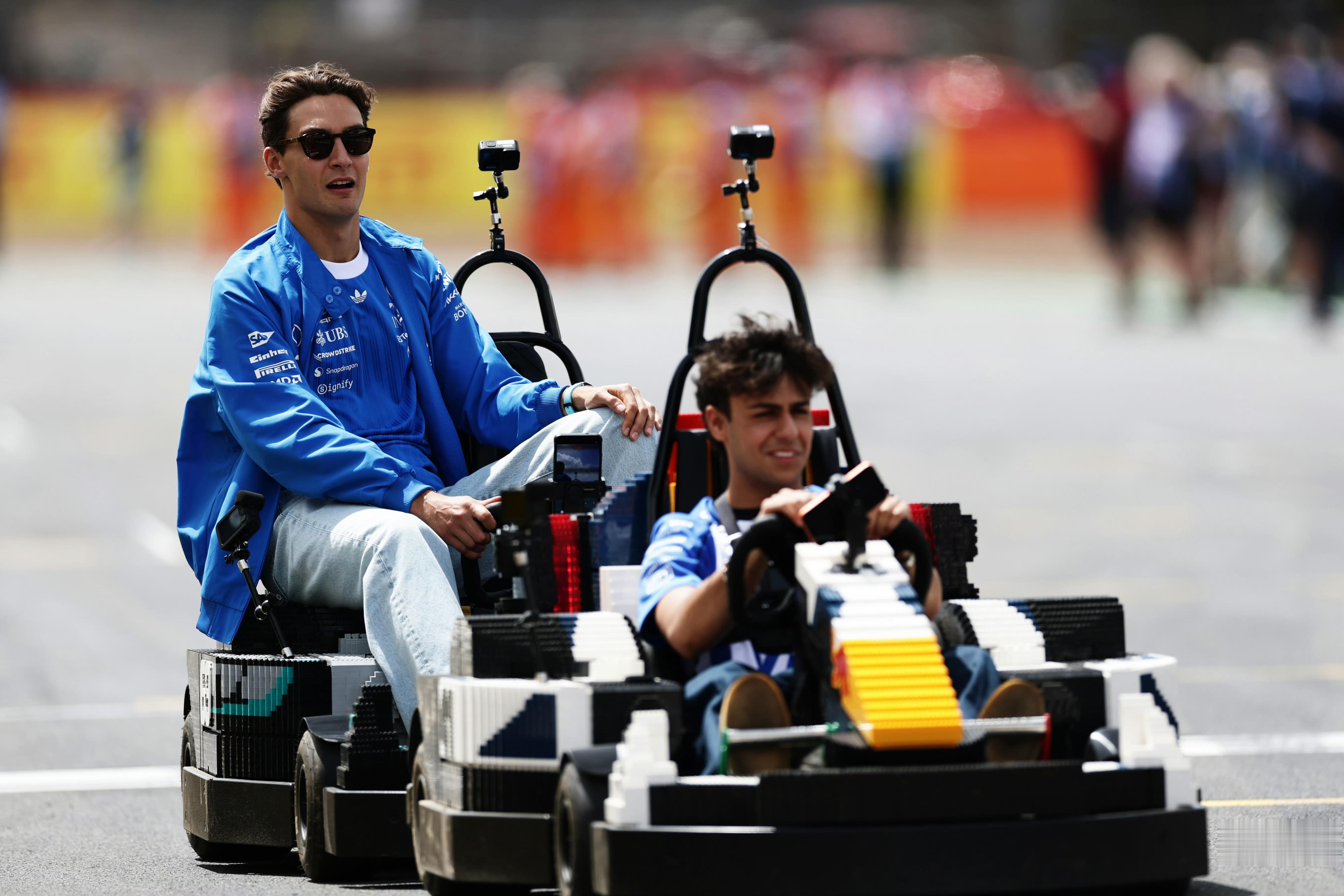 260705英国大奖赛车手巡游©gettyimages©alamy©f1乔治拉塞