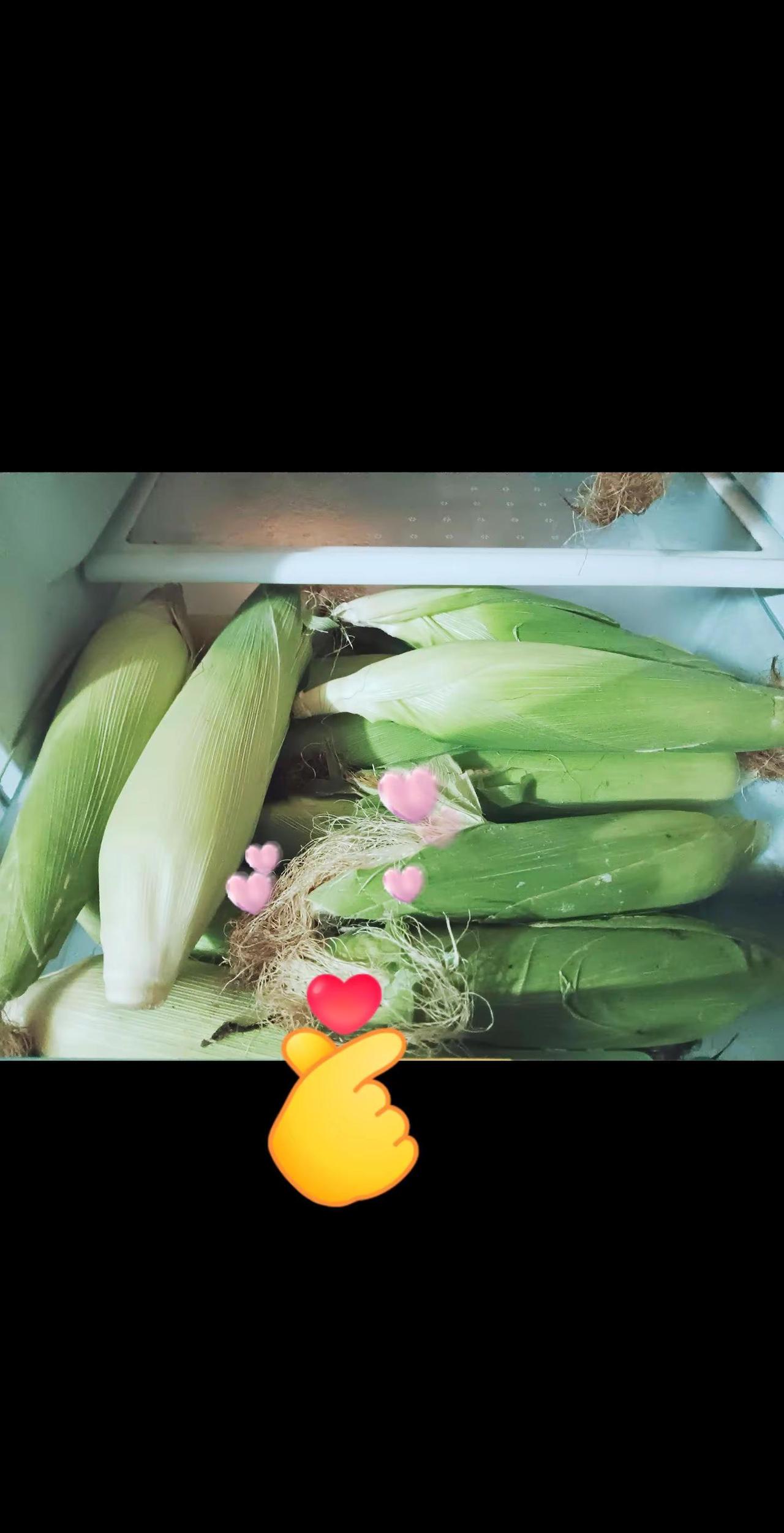 谢谢亲爱的朋友送的玉米和秋葵💖💖💖