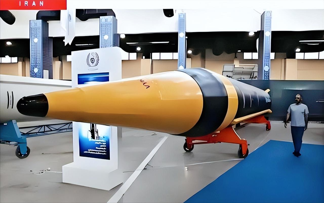 3月刚开头伊朗就来一波硬核反击，导弹精准怼向以色列关键目标，目标是内塔尼亚胡，就