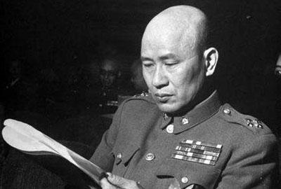 中央决定长征是非常秘密的，连很多红军高级将领都不知道，但是，白崇禧却提前半年就预