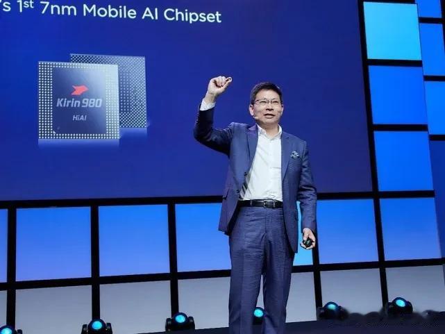 余承东：虽说华为Mate60 Pro安兔兔跑分只有69万，但我们真的尽力了，你们