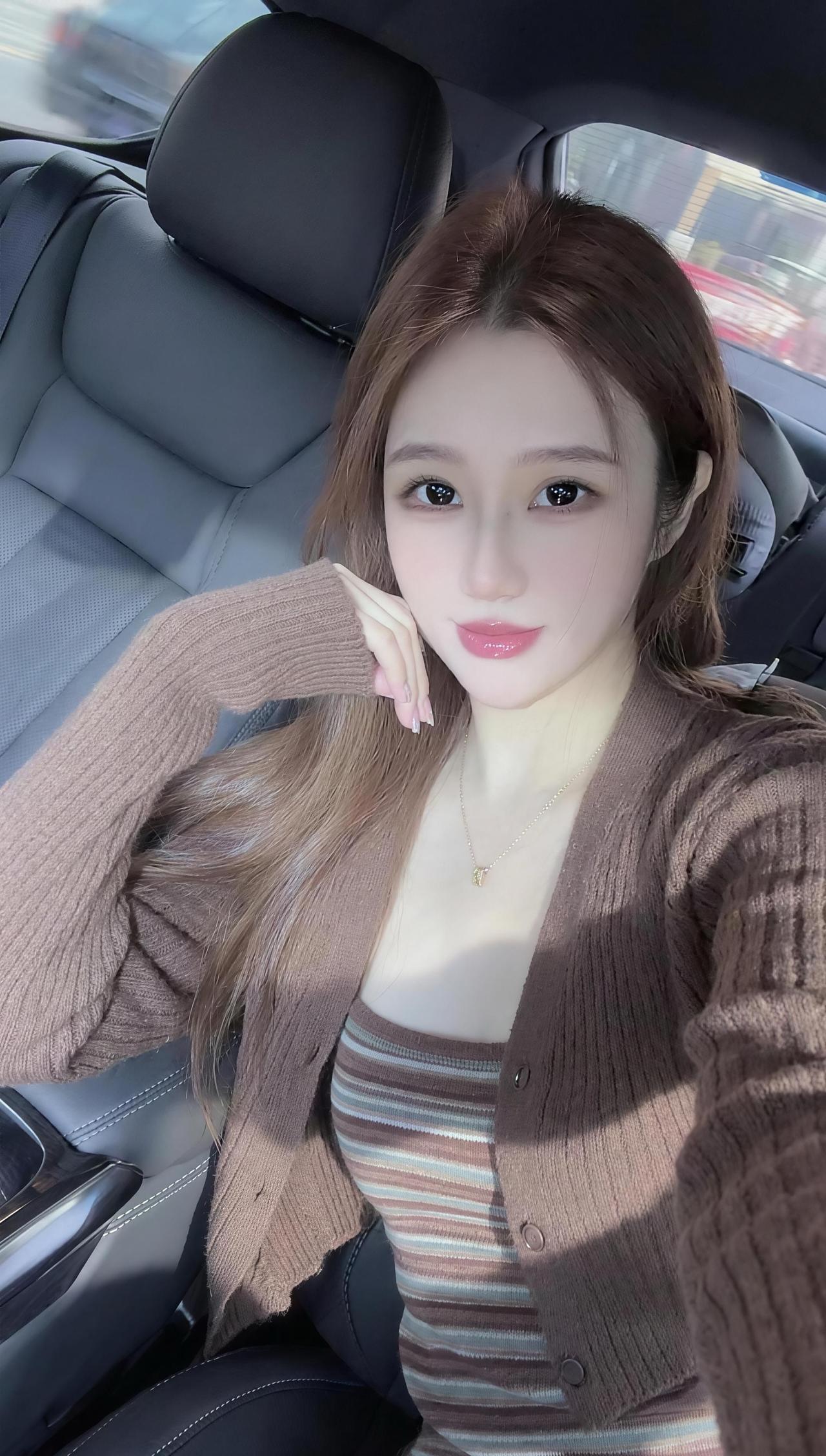 一路盛放，自成光芒
🎊𝟯𝟴妇女节快乐🎊
敬每一个不被定义的“她”