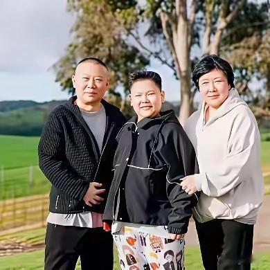 郭麒麟的 “严父磨刀”；
郭汾瑒的 “众星捧月”；
是郭德纲偏心的结果吗？

老