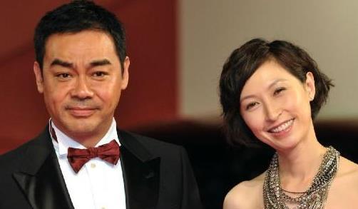 1998年，记者问郭蔼明：“刘青云长得不帅、又没有钱，还没有名气，你到底喜欢他哪