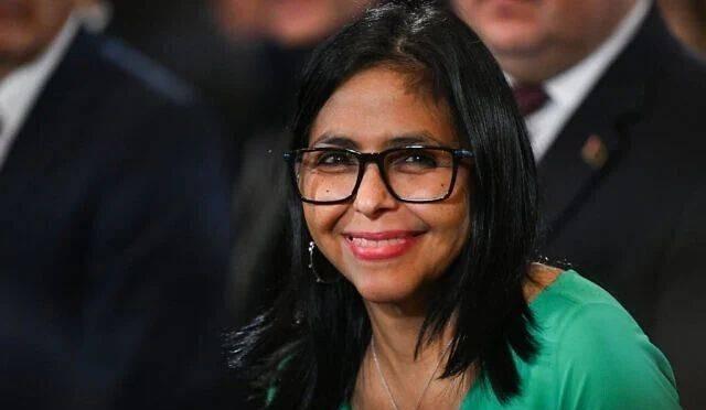 从街头欢呼到绝望抗议，委内瑞拉只用了三个月。马杜罗被美国“绑架”后，民众曾期待新