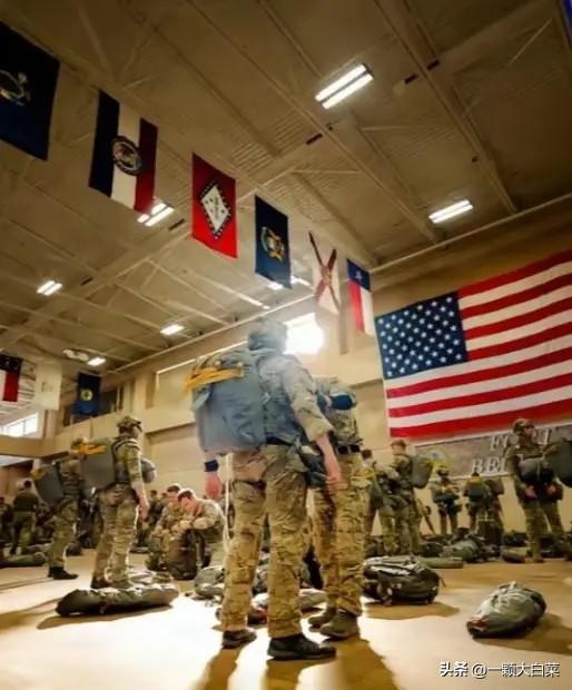 美国和伊朗打到现在，输赢已经很明显了。

若是单单说死亡人数，那伊朗肯定是输了。