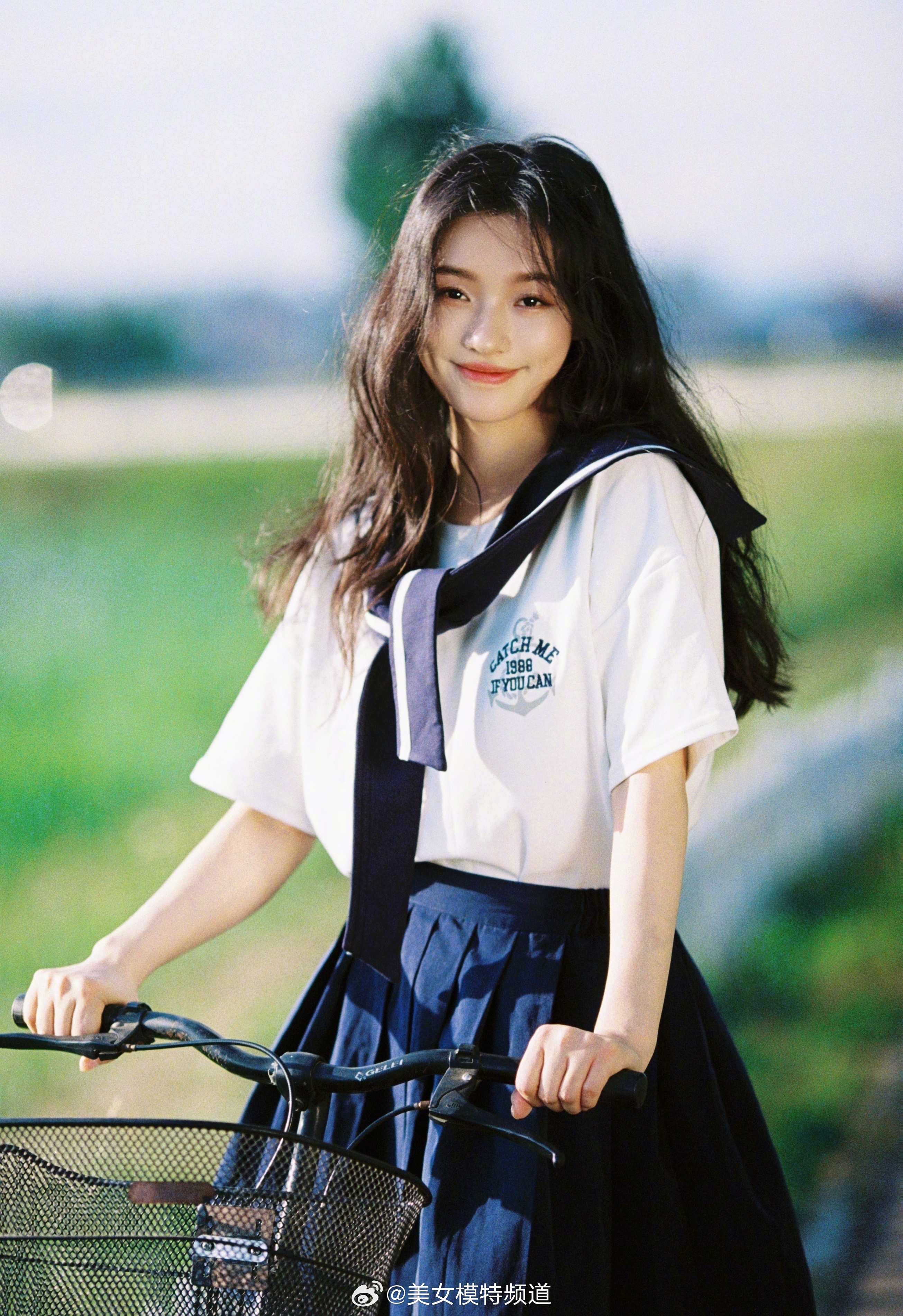 林允少女的模样 ​​​
