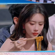 孟子义这节目是真来对了 百厨大战孟姐在《百厨大战》彻底放开自我🍜味觉敏锐，金句