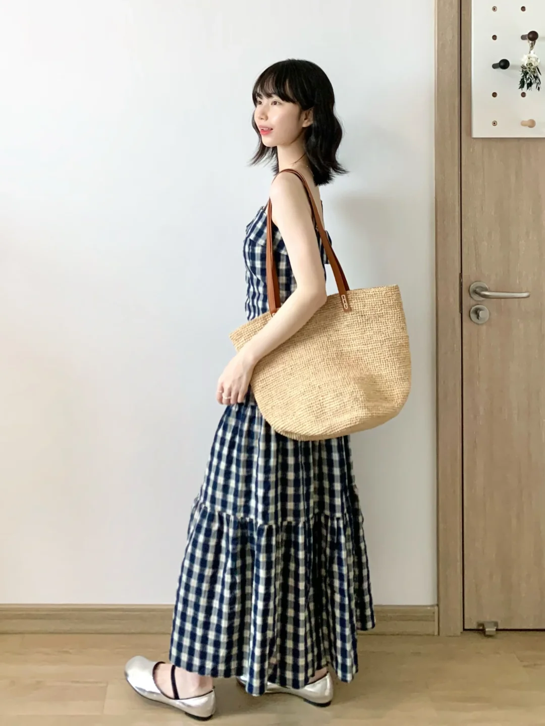 日系复古格纹裙女孩～