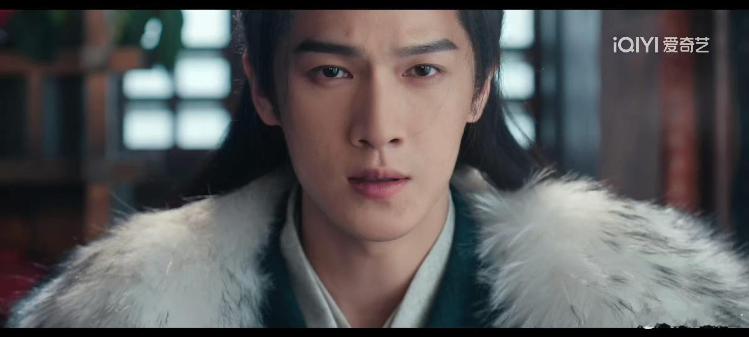 冰湖重生侣皓吉吉怼脸无美颜镜头别人有没有扛住不知道，李昀锐这张脸肯定是扛住了！李