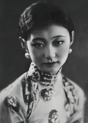 清朝最美格格痴恋溥仪，为他开清白证明，一生未嫁结局让人唏嘘

1913年，民国初