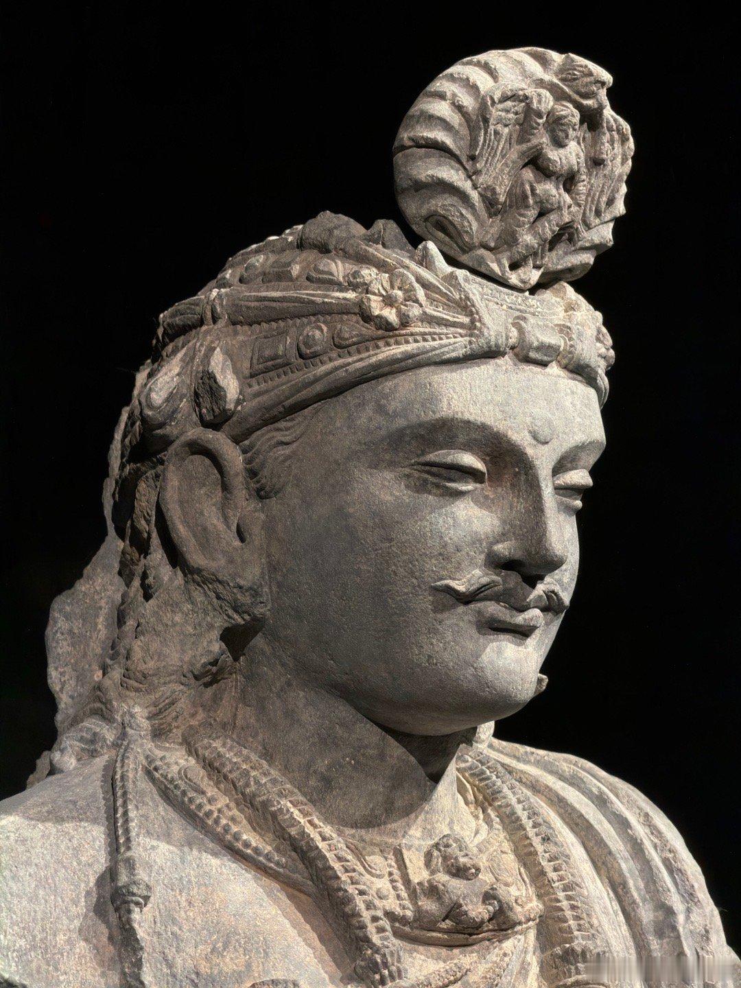 释迦太子像，大概是公元2世纪的文物，犍陀罗全盛期作品，中国私人犍陀罗藏品的巅峰。