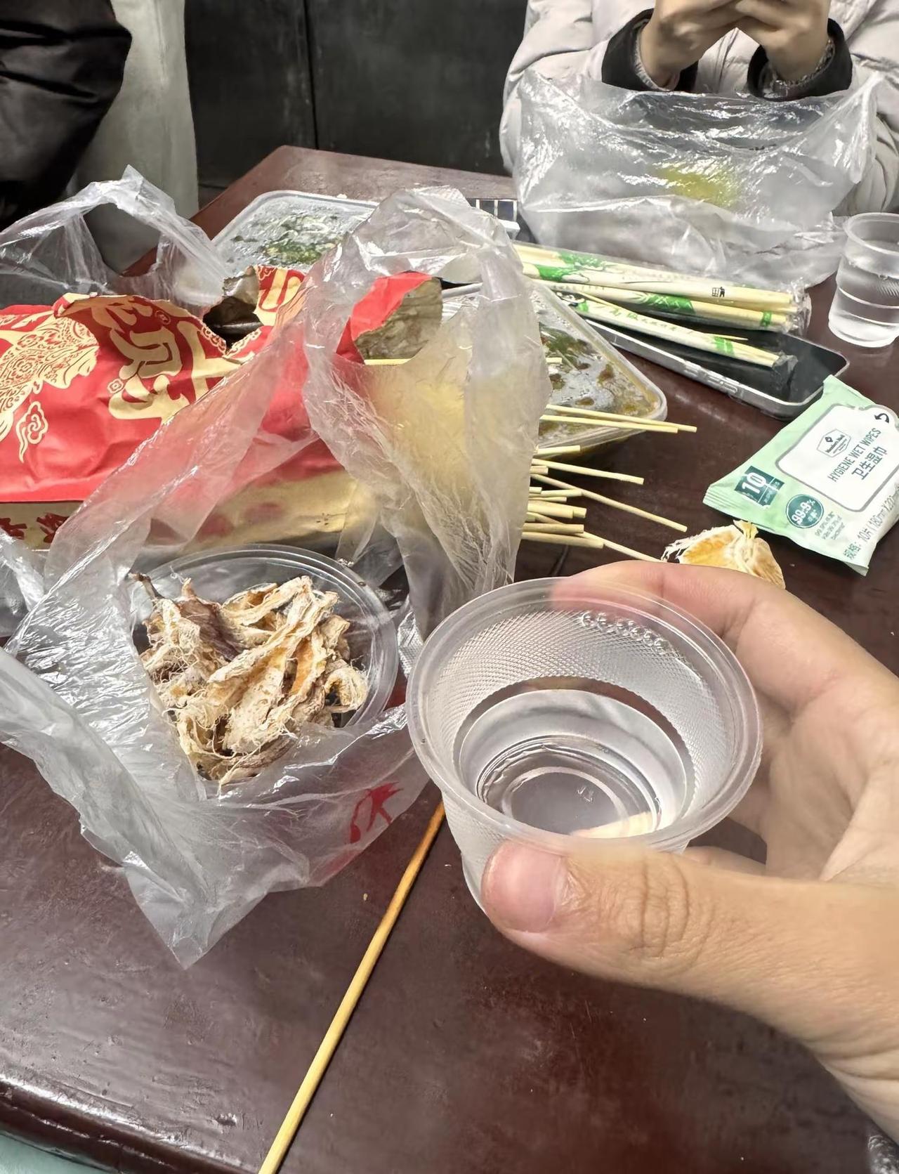 儿时不喜醉家翁，而今方识其中醉绝不贪杯