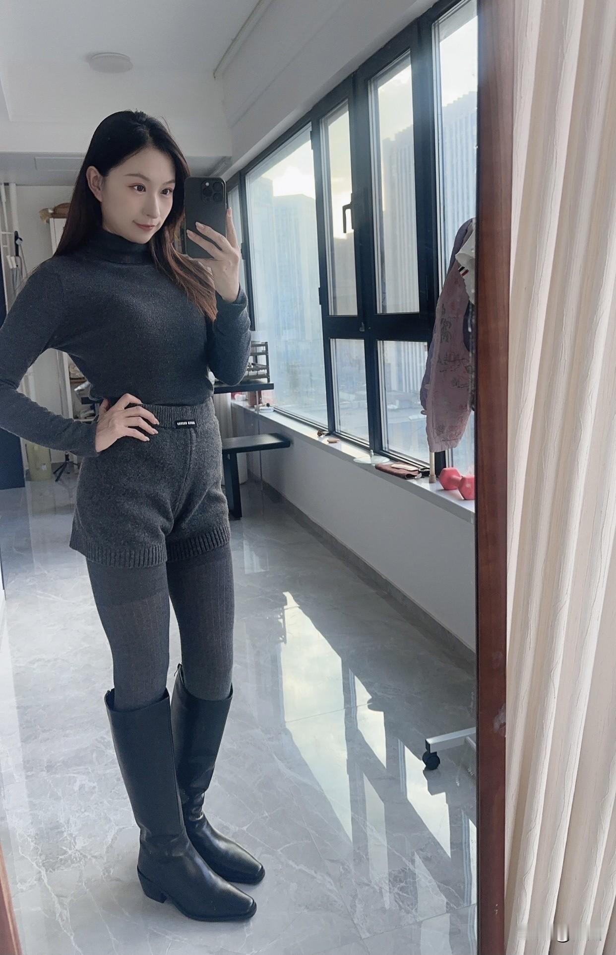 女生的仪态有多重要?其实仪态和年纪、身材无关，32岁可能有白发皱纹，48岁也能有