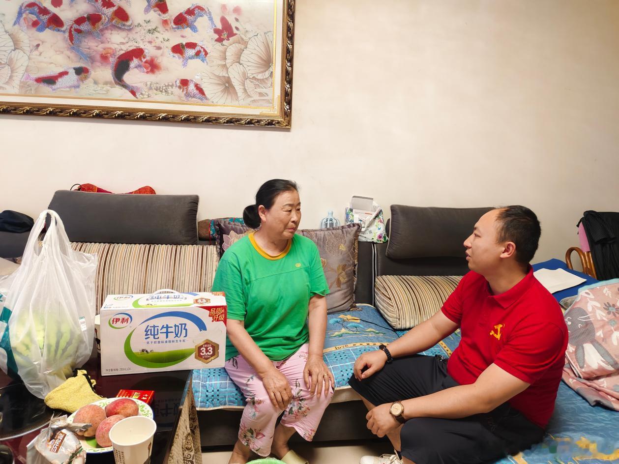 房县 县司法局：结对走访送温情 安全排查护桑榆十堰爆料 房县新闻网讯 通讯员 刘