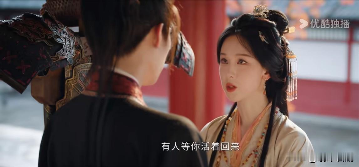 《翘楚》第19集预告：谢燕来即将带兵出征，楚朝拿出楚老将军的铠甲送别谢燕来，并告