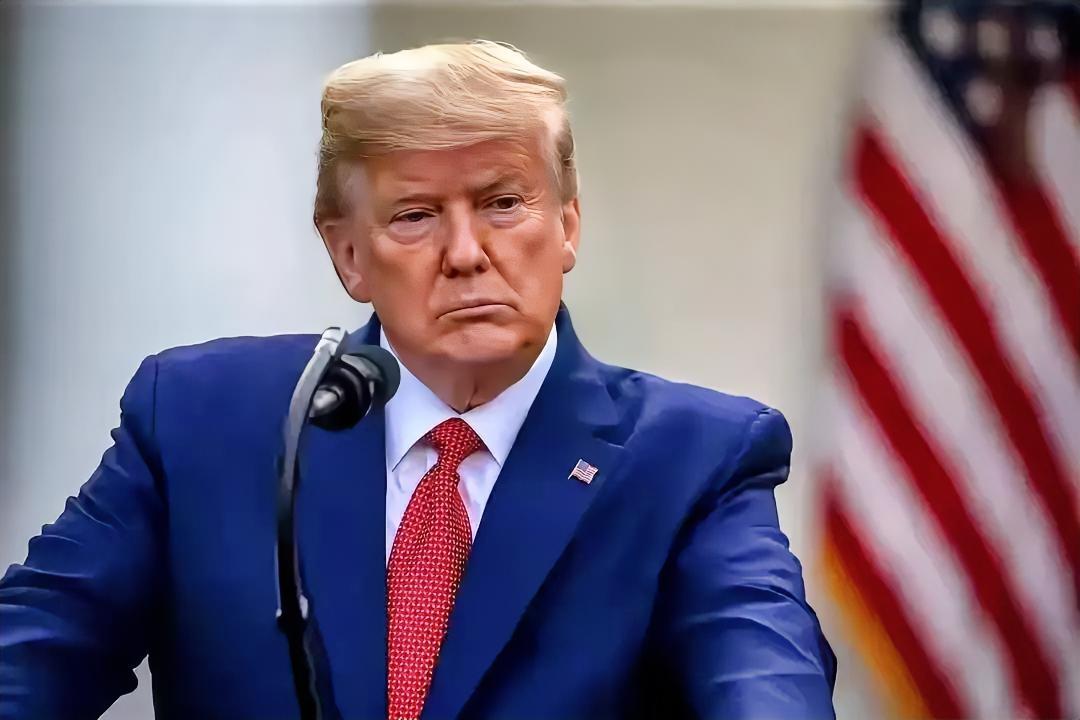 特朗普突然表态，美国要停掉对乌克兰的援助了！北约32个国家接下这个