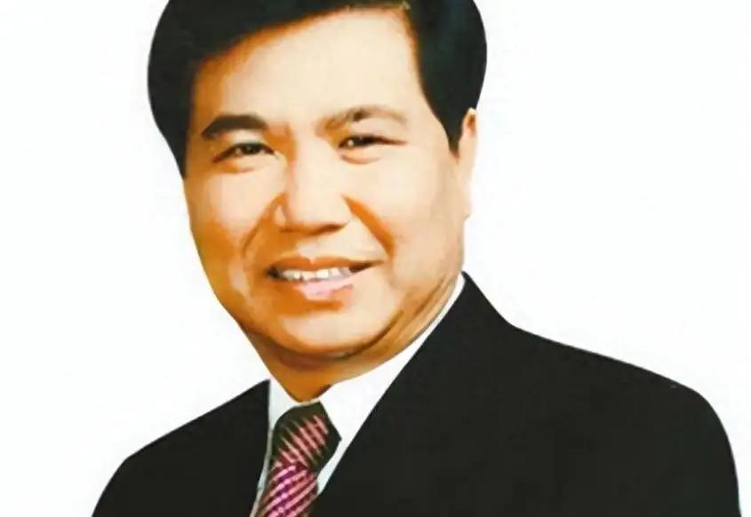 “现世报”！捐美国7000万，叫嚣中国穷与他无关，谁料回国就破产
 
有句老话讲