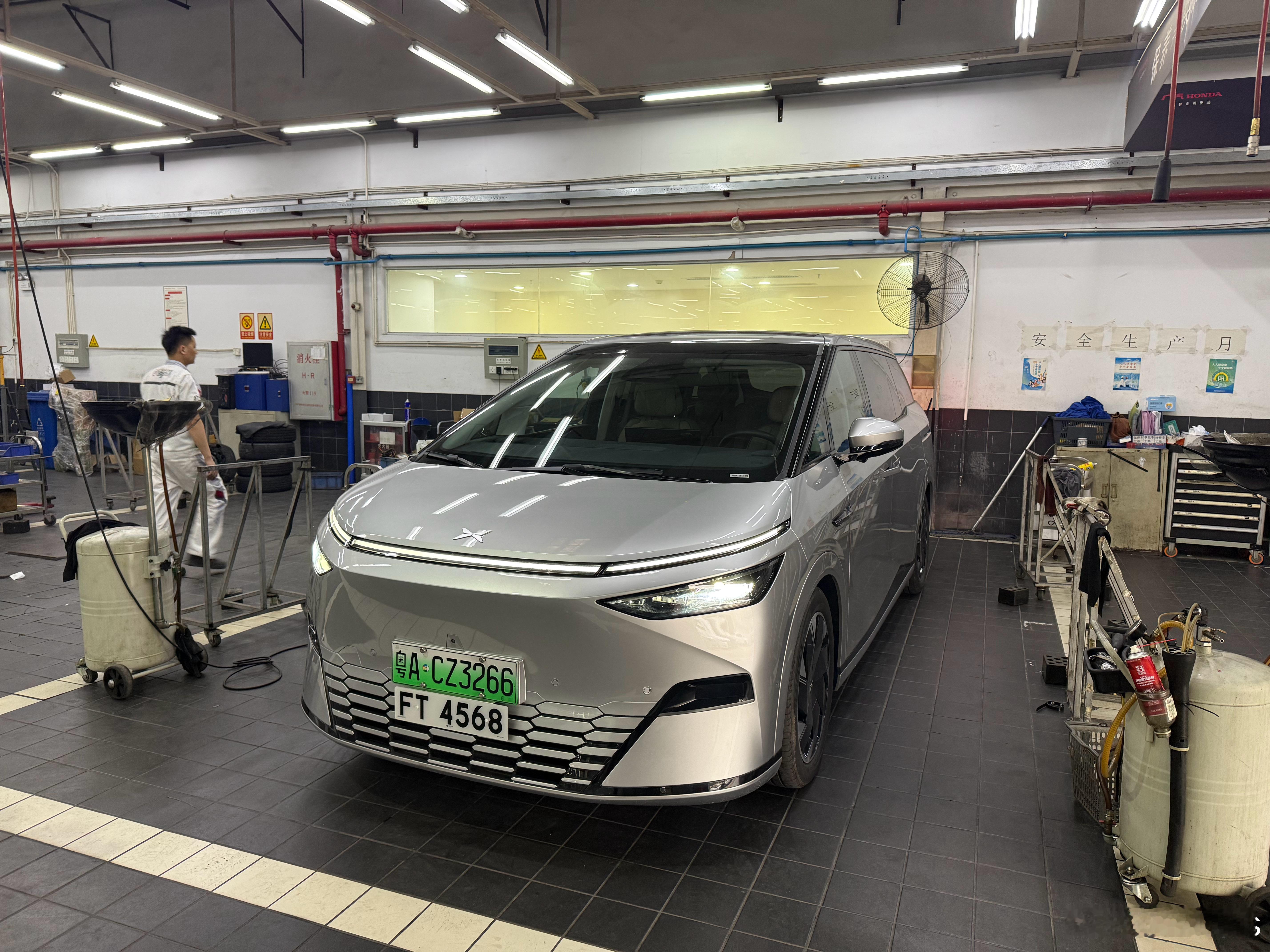 牌如其人，4568就系缺7，真系人太单纯，不够7！跟能哥学下野先 