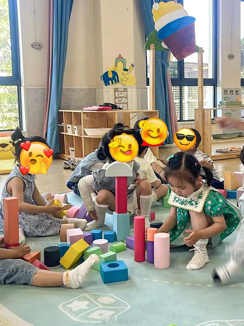 妹宝长大了也可以送去幼儿园了哈哈哈人生初体验之～上幼儿园