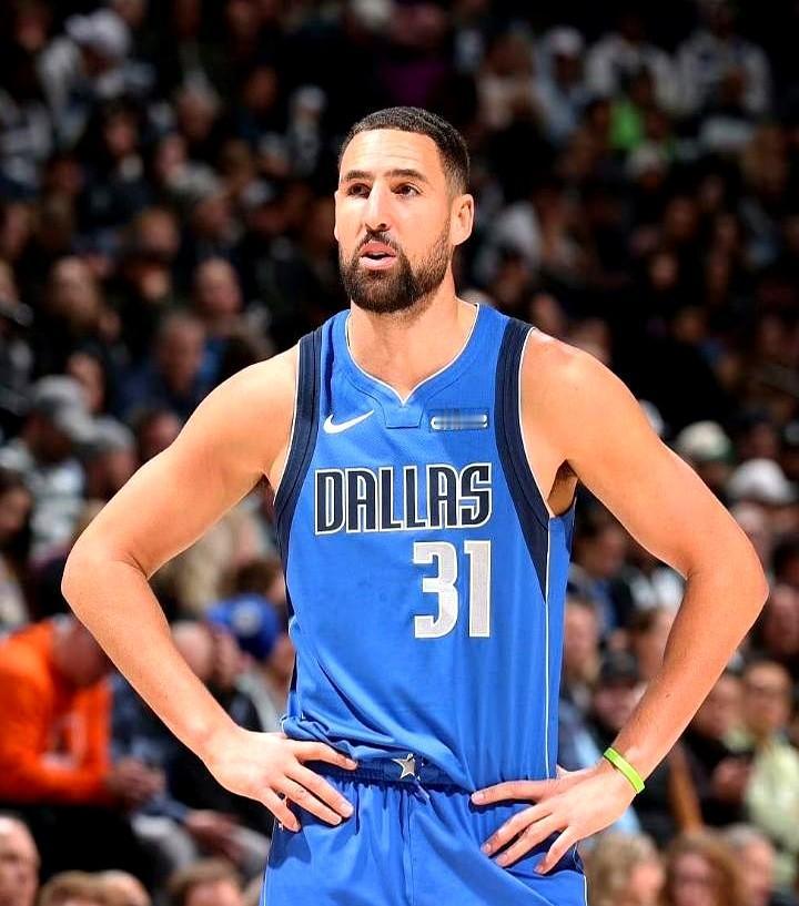 能复出已经很厉害了

克莱·汤普森现在在独行侠的处境真挺尴尬。球队想交易他，但市