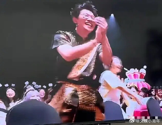 宋小宝 小品翻车宋小宝作为一个喜剧人，愣是把失误让观众觉得他是在抖包袱，就算他承
