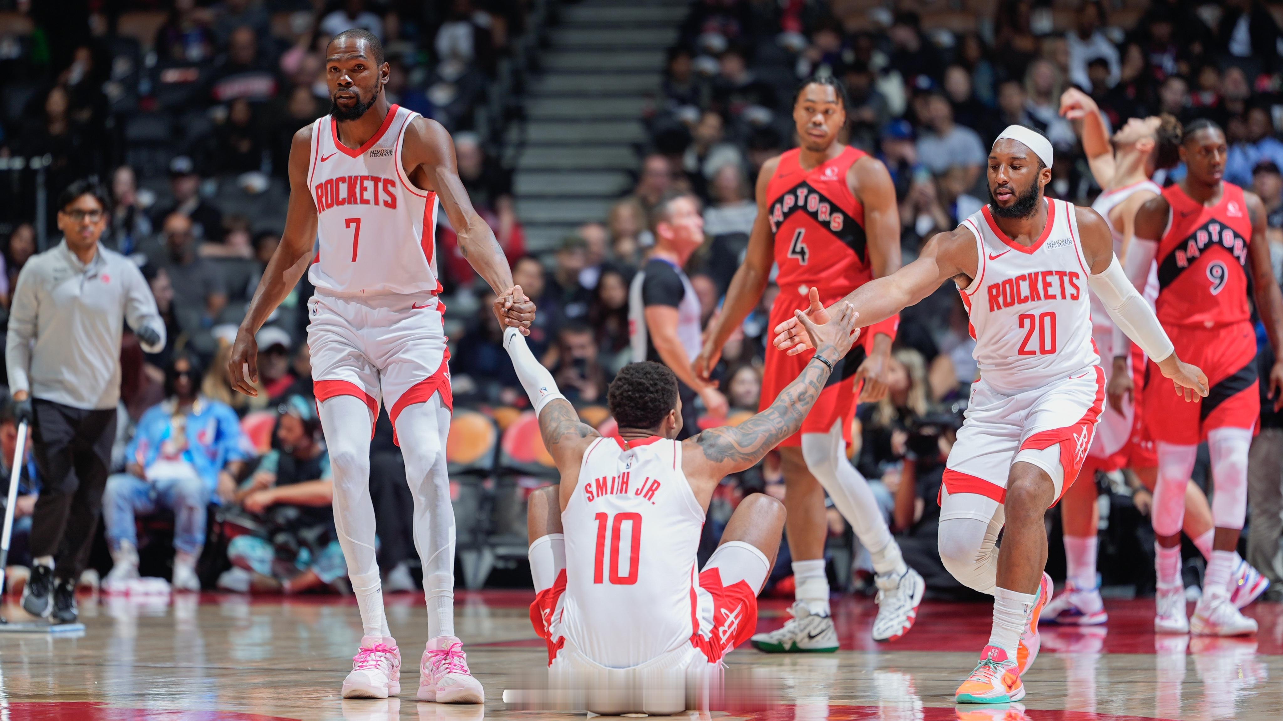 岁月深长，万物有期，愿努力生活的人，各有各的，风雨灿烂。晚安🚀[月亮] ​​​