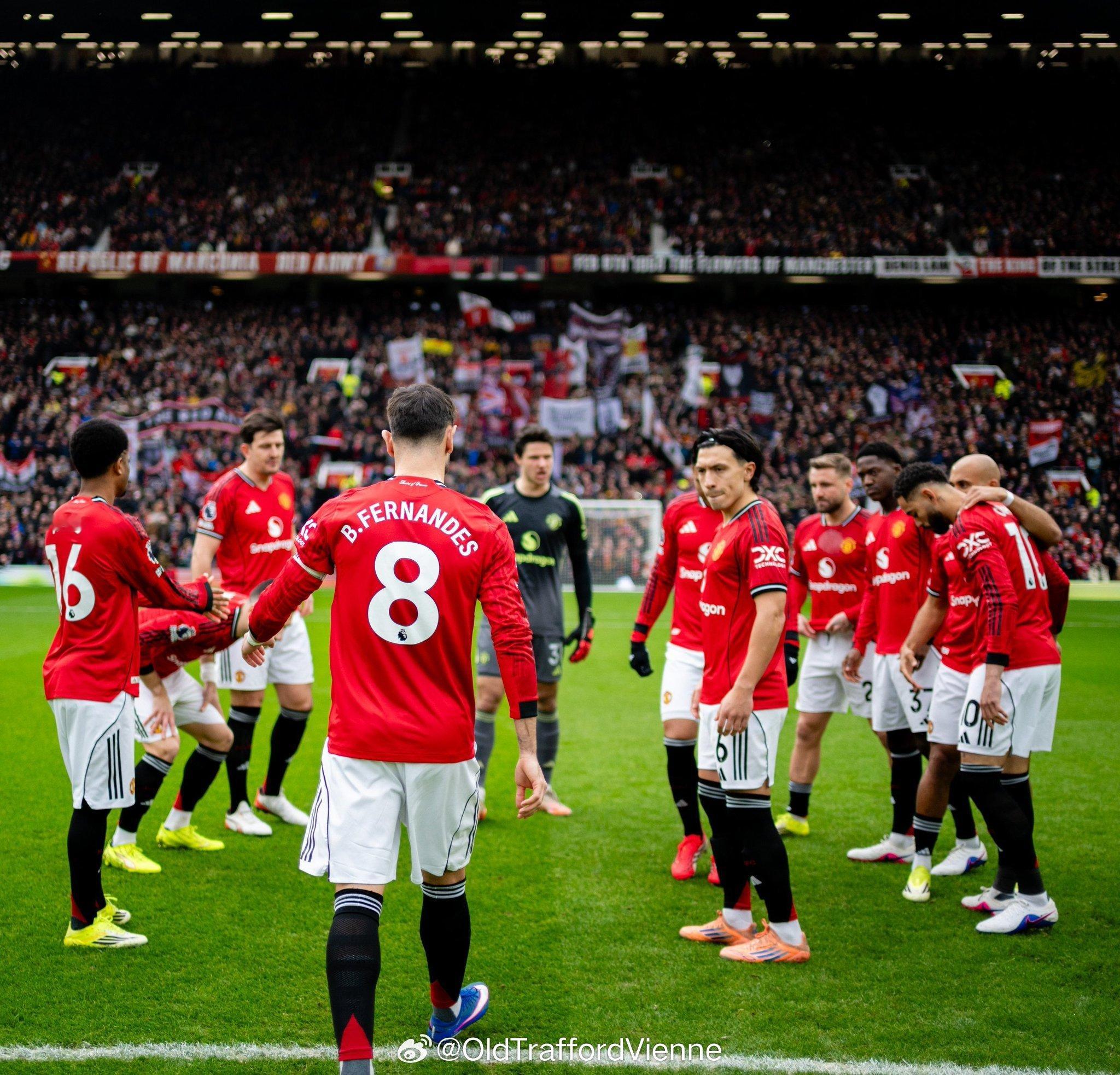 队长费尔南德斯！What A Photo!曼联足球俱乐部