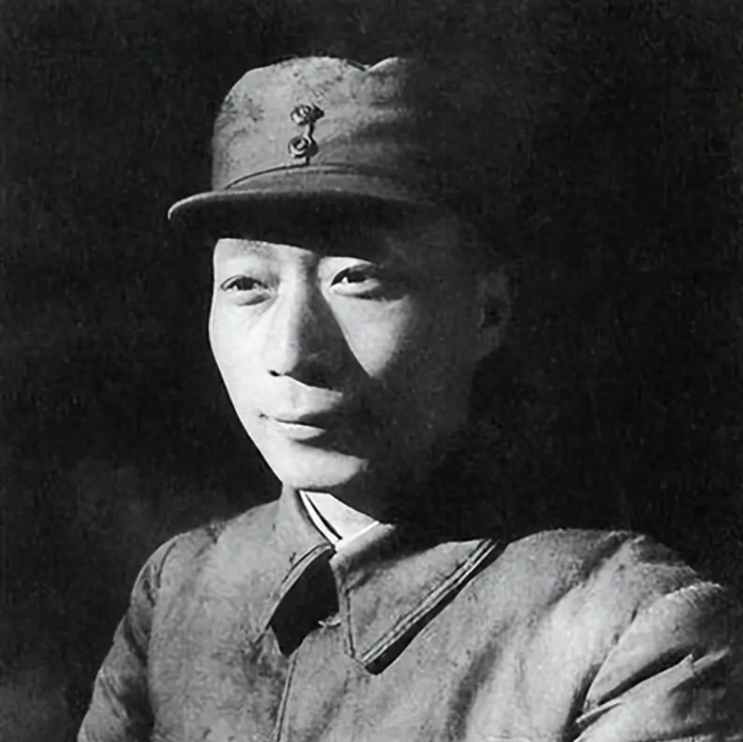 保定刚刚解放，聂荣臻查阅敌伪档案时突然指着一个人名，命令立即逮捕，这到底是谁呢？