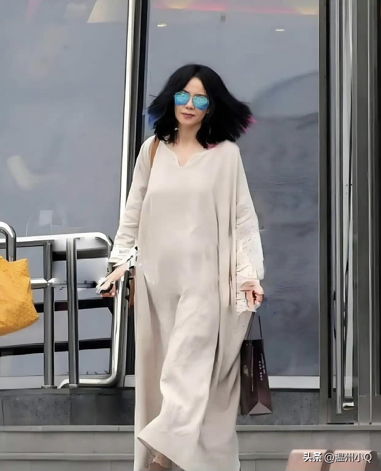 天后就是天后，高个子再加上高冷气质，穿个麻袋都能走路带风，潇洒自如。