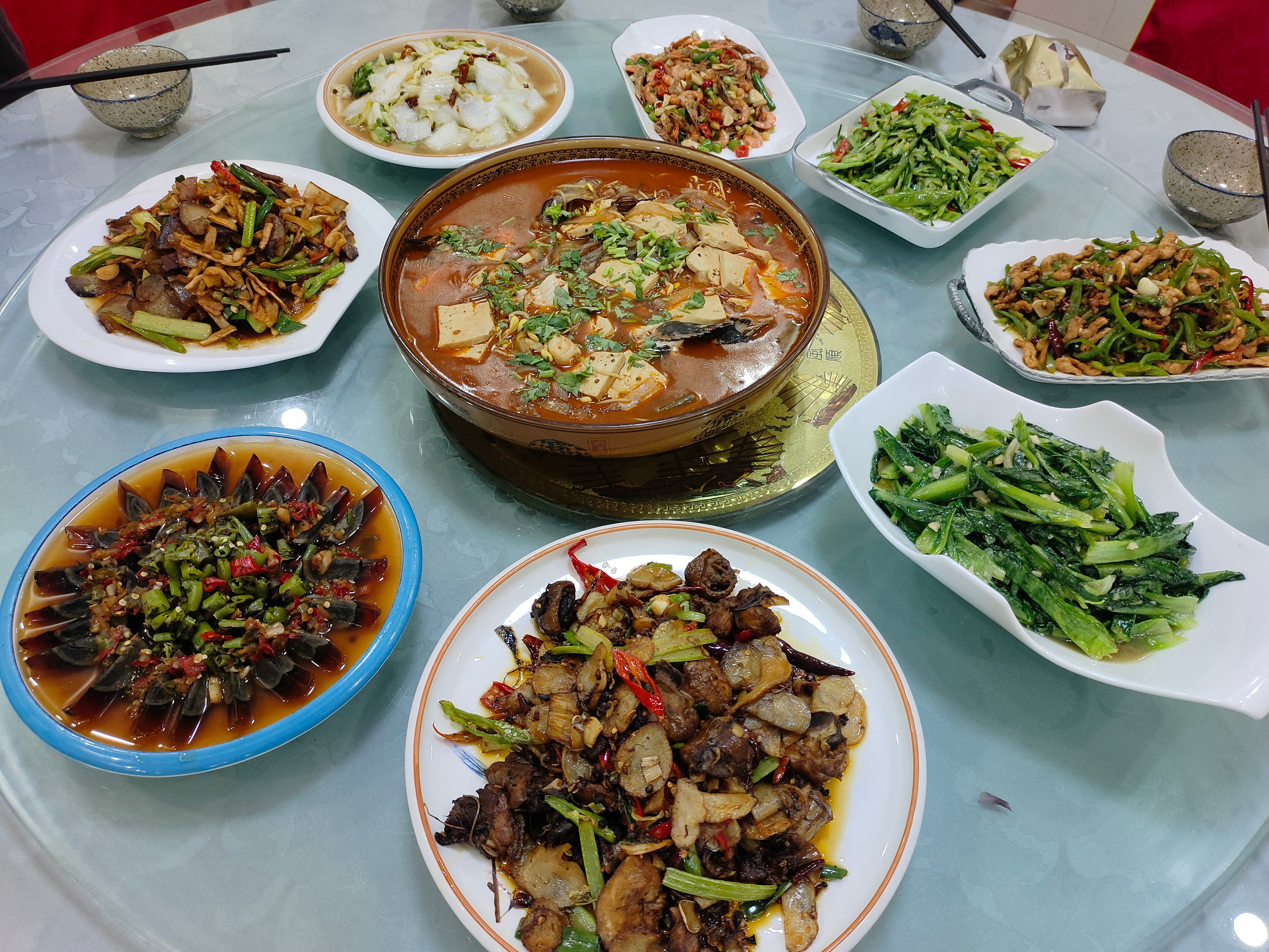 记录一下跟我爸妈一起做的饭最近妈妈手受伤了只能我做饭了[泪奔]已经连续做了四天的