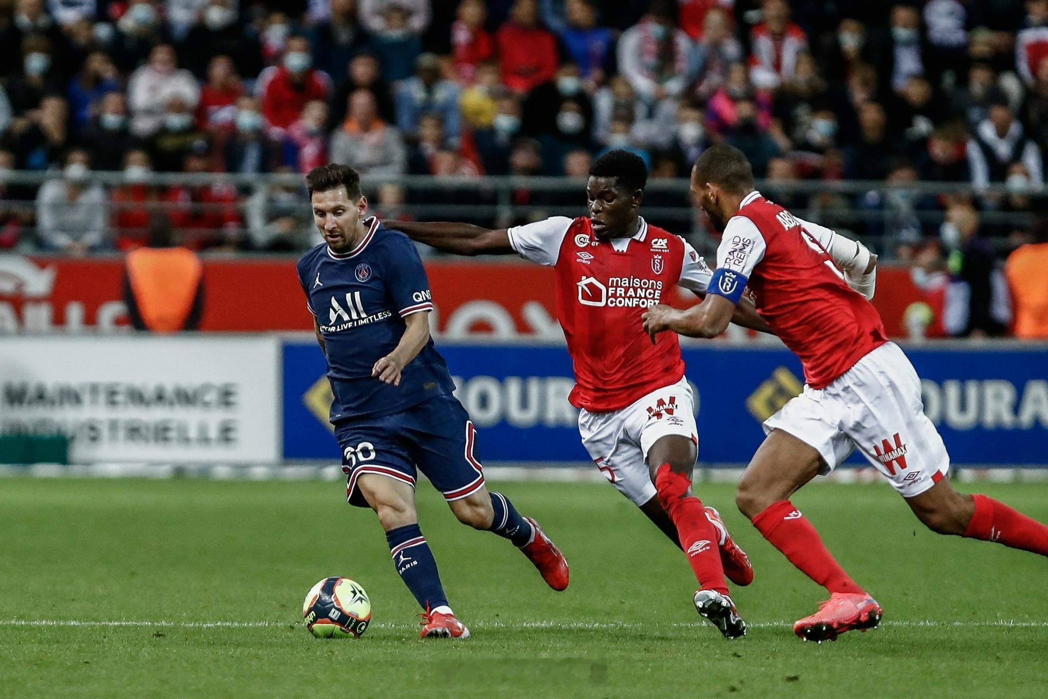 007法乙 兰斯VS蒙彼利埃两支降班马之间的对决，两队从目前这个形势看，本赛季都