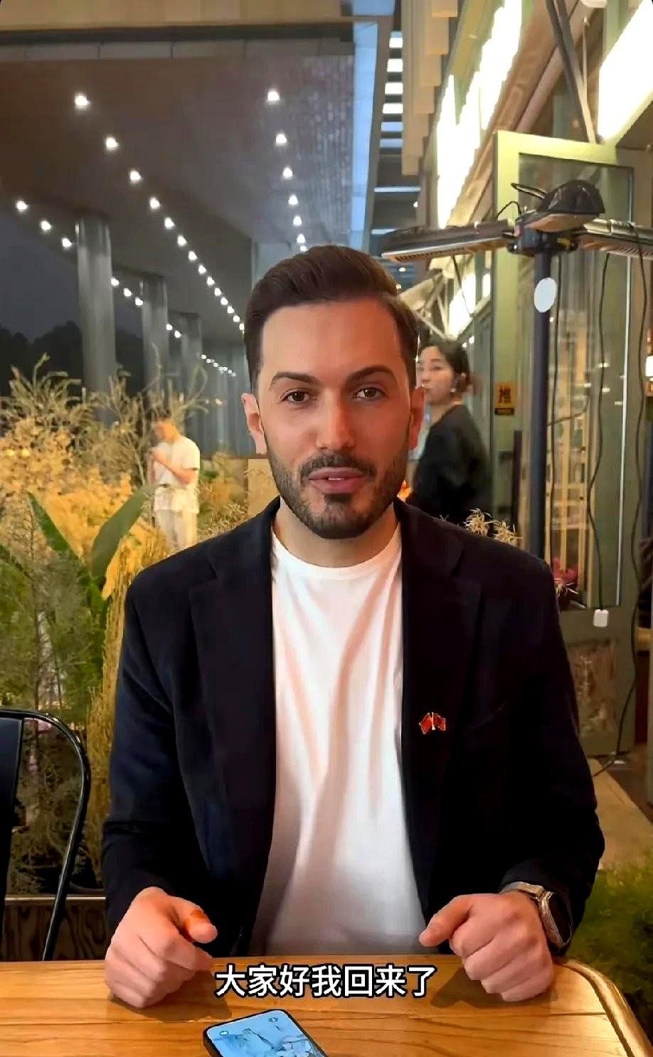 千万身家的浙江女企业家于文红这两天被推上热搜，她在阿尔巴尼亚同居三年、育有一子的