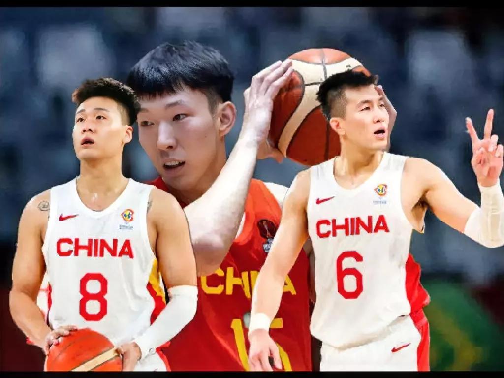下面这哥仨曾几何时在CBA那可是大杀四方！联盟公认的最强的球员！
就在他们打出身