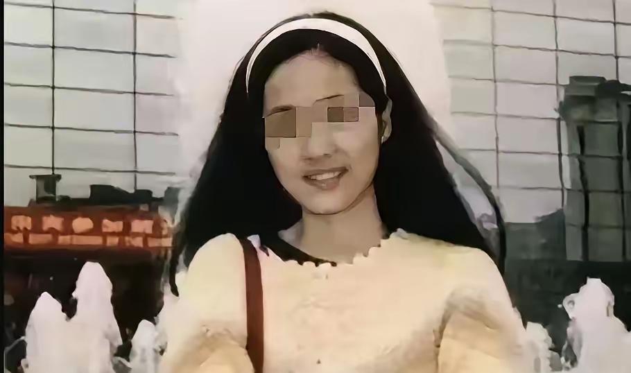 她自幼被收养，16岁时遭到养父侵害，谁知，当她把遭遇告诉养母和哥哥后，2人不仅置