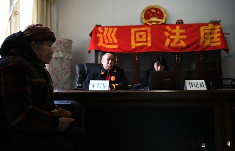 男子发现女儿非亲生 线上调解平台3天化解离婚纠纷

12月24日，最高人民法院、