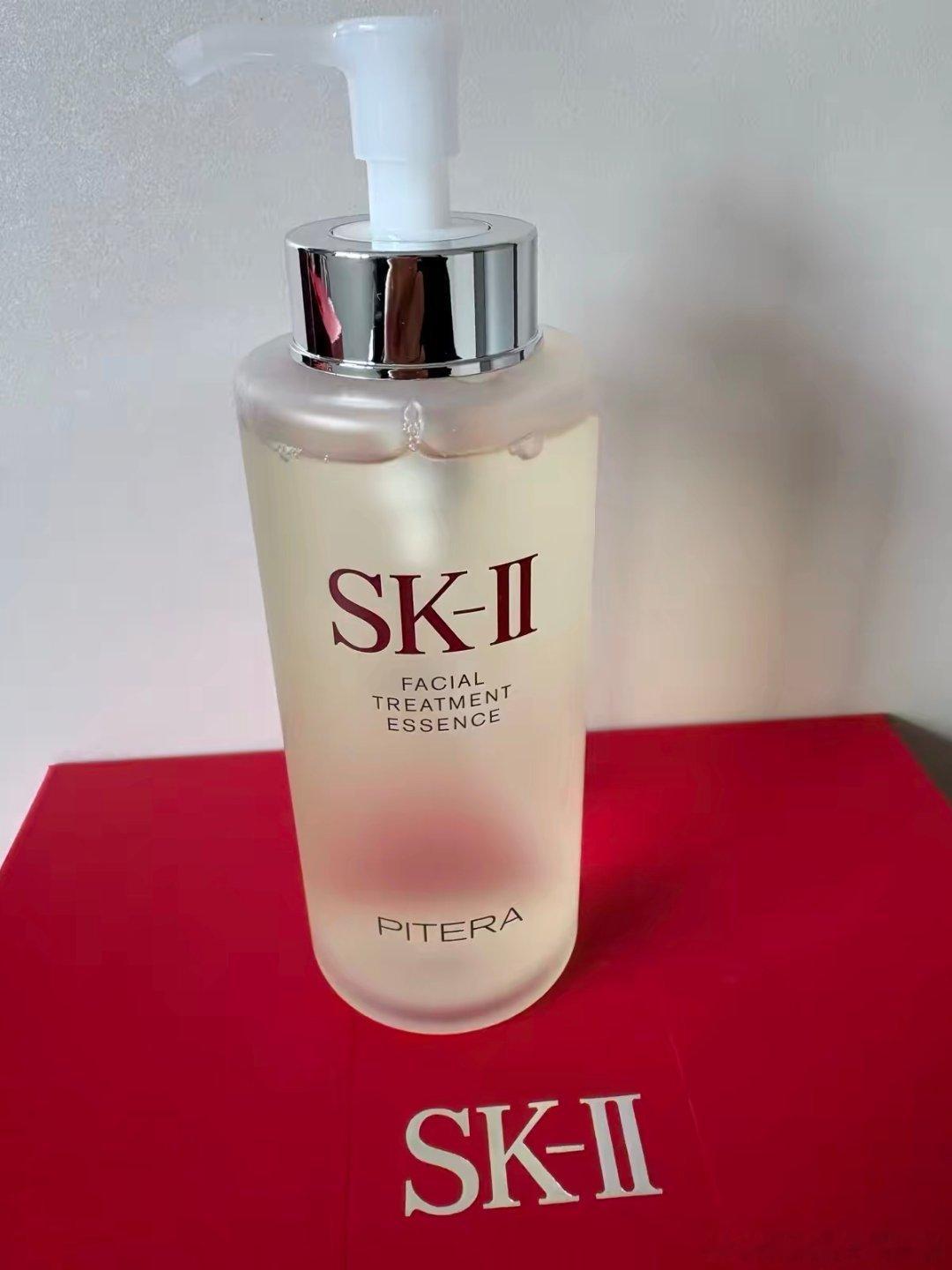 sk2神仙水的口水味我已经完全习惯了，闻到就觉得安心，皮肤一直在线，618不买等