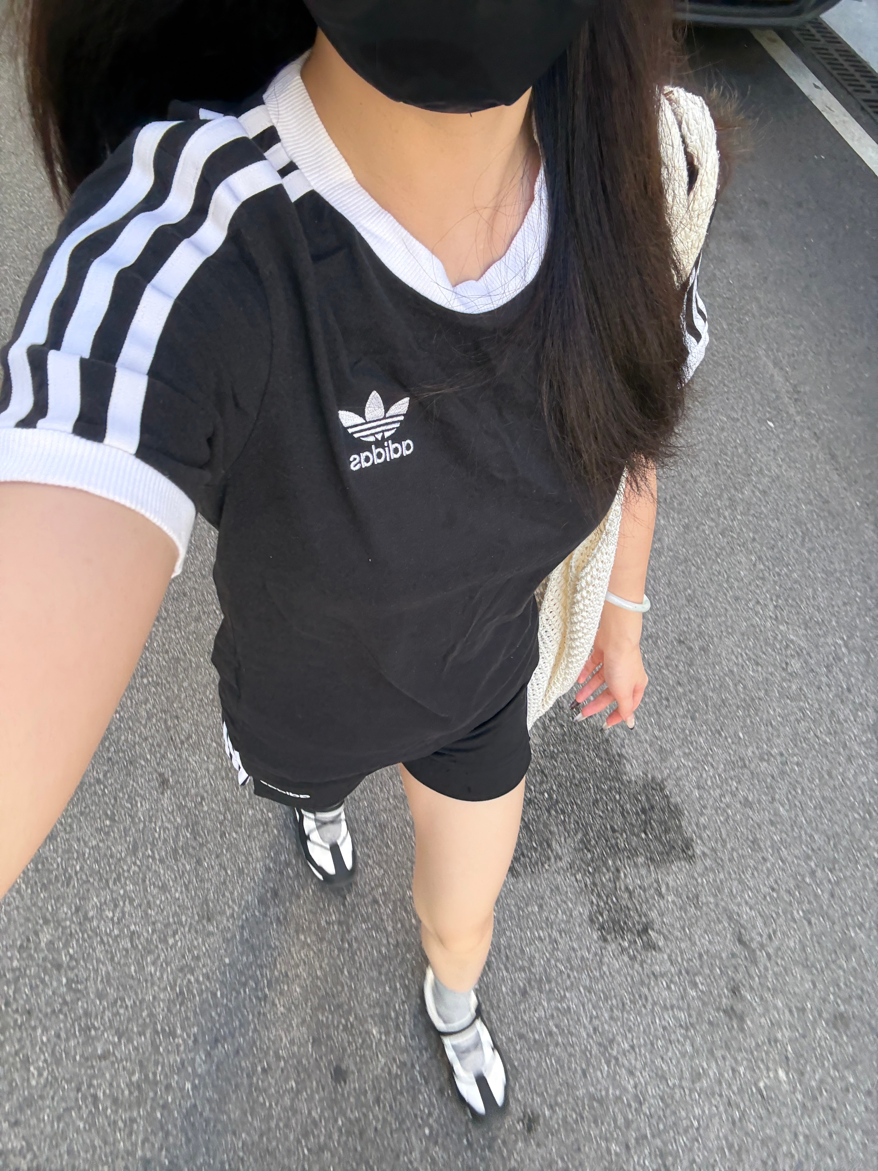 最近穿什么ootddddd分享(拍照的时候没发现旗袍拉链没拉好……) ​​​