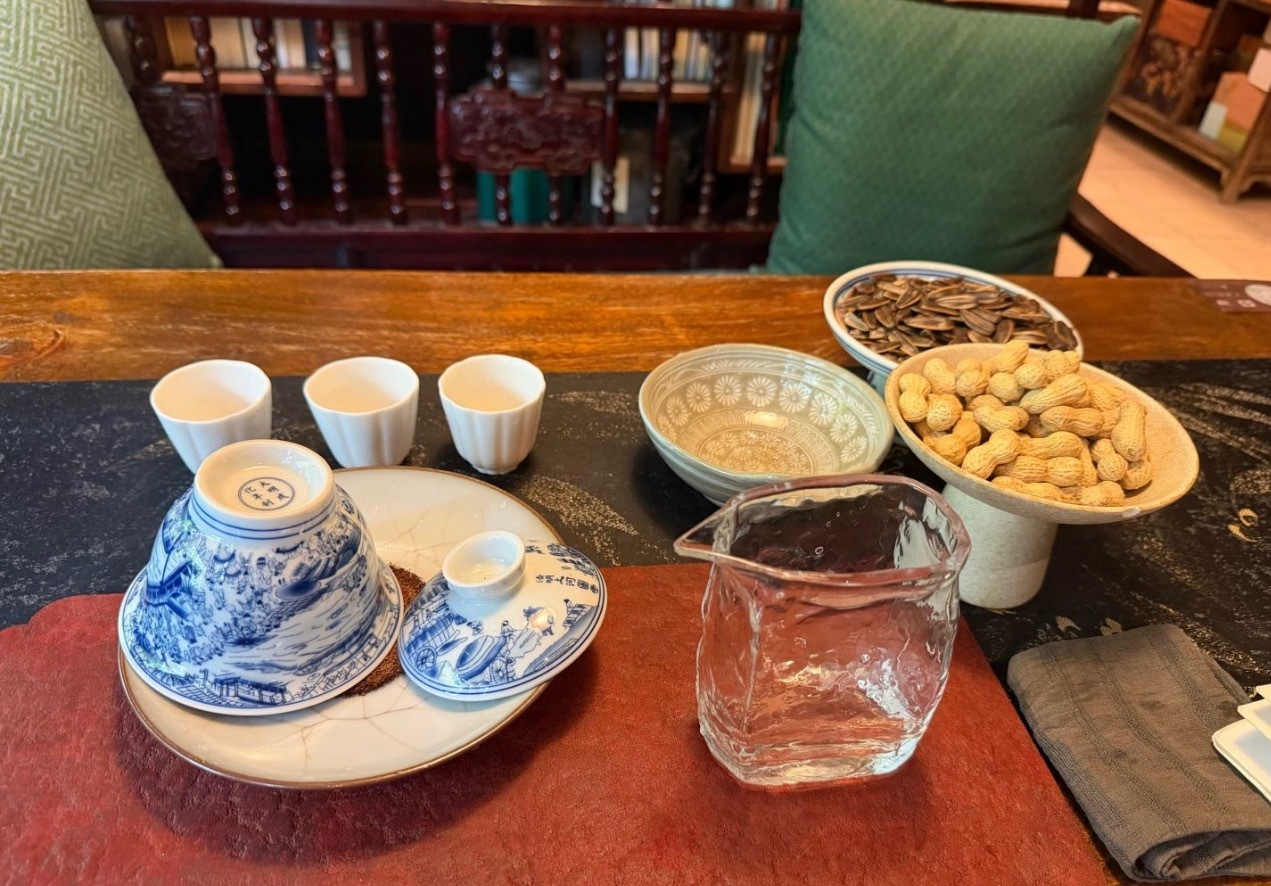 茶道  茶，刚好就成了这个贴心的伴儿。 