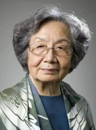 2024年，叶嘉莹去世享年100岁。95岁的时候把积蓄3568万元，捐给了南开大