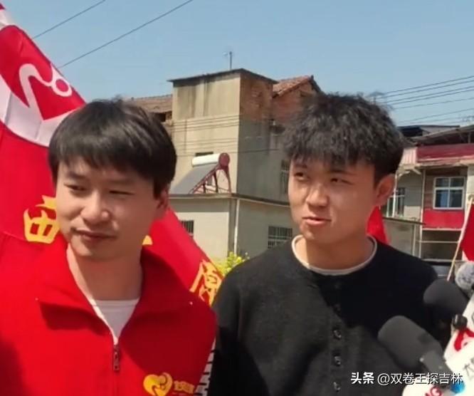 国外寻亲回来，没有高洋真不行。
今天洪杨丽回国认亲，因为不会中文又没看到过如此场