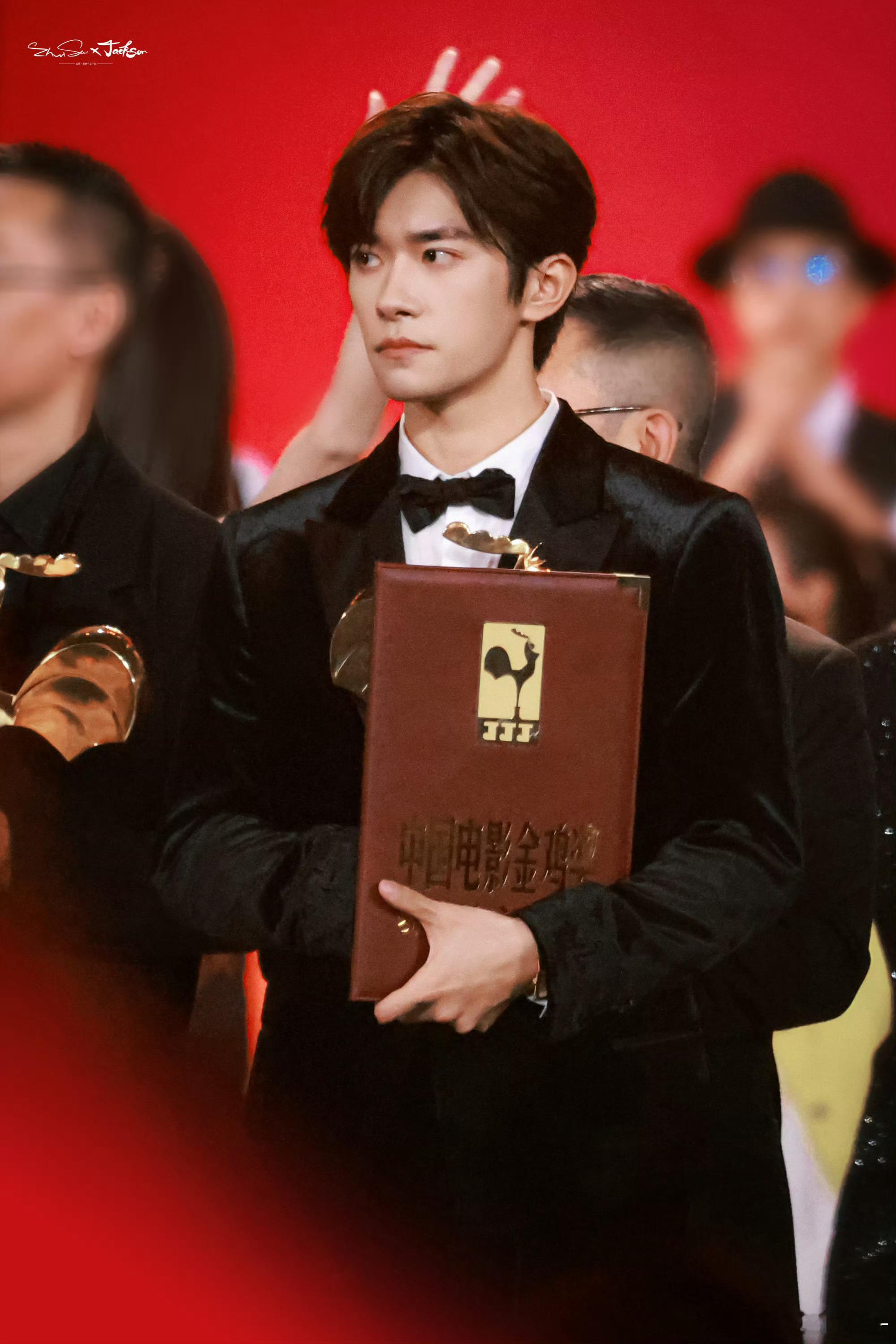 这个易烊千玺怎么这么好千鸟99千玺：新的生日愿望～昂～希望粉丝们都生活顺利，都健