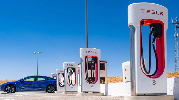 特斯拉宣布全球超充桩数量突破 5 万

特斯拉宣布已经在全球部署了超过 5 万个