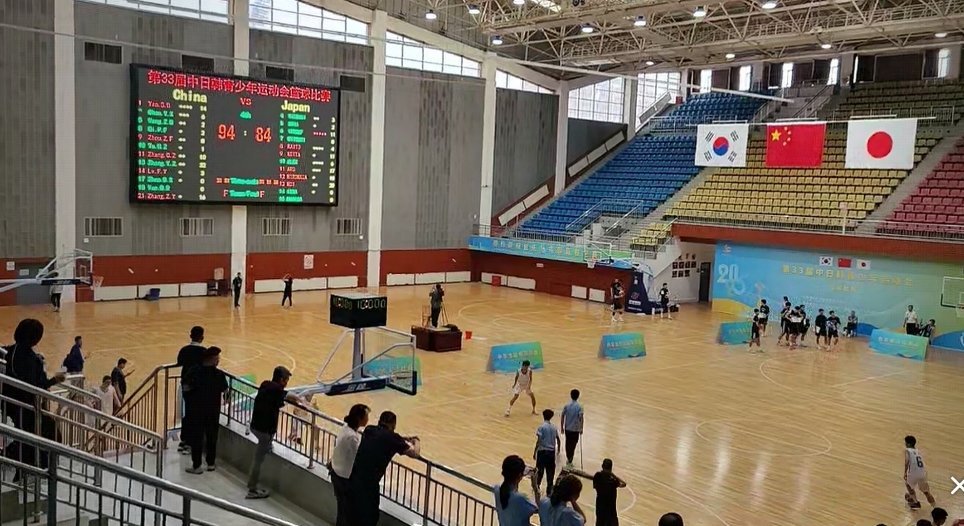 中日韩运动会中国vs日本的比赛结束了，中国队以94-84战胜日本队。我的观赛搭子