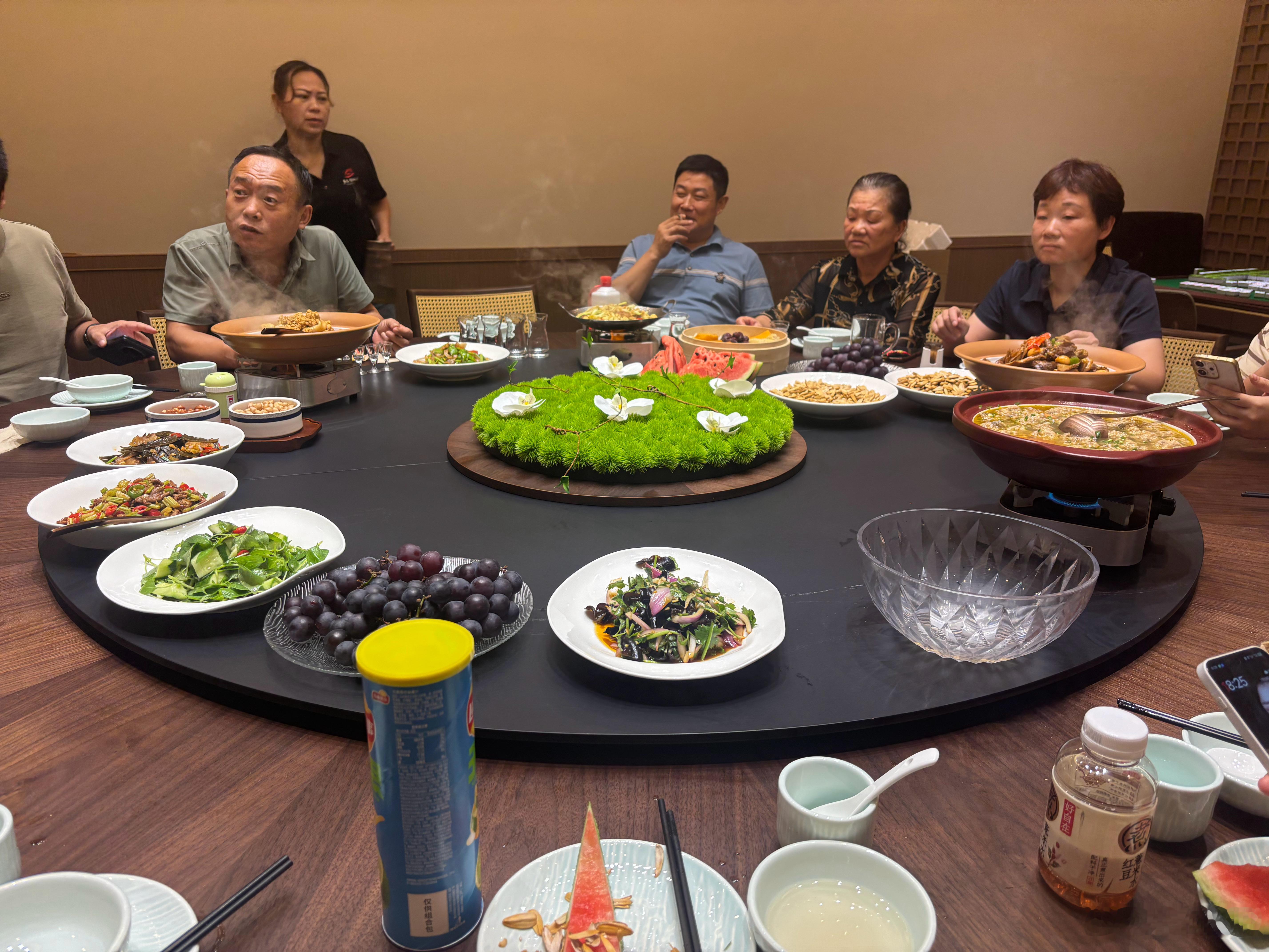 晚上随便吃点吧，信阳菜。 深圳·乡信信阳餐馆店(兴益科技大楼店)