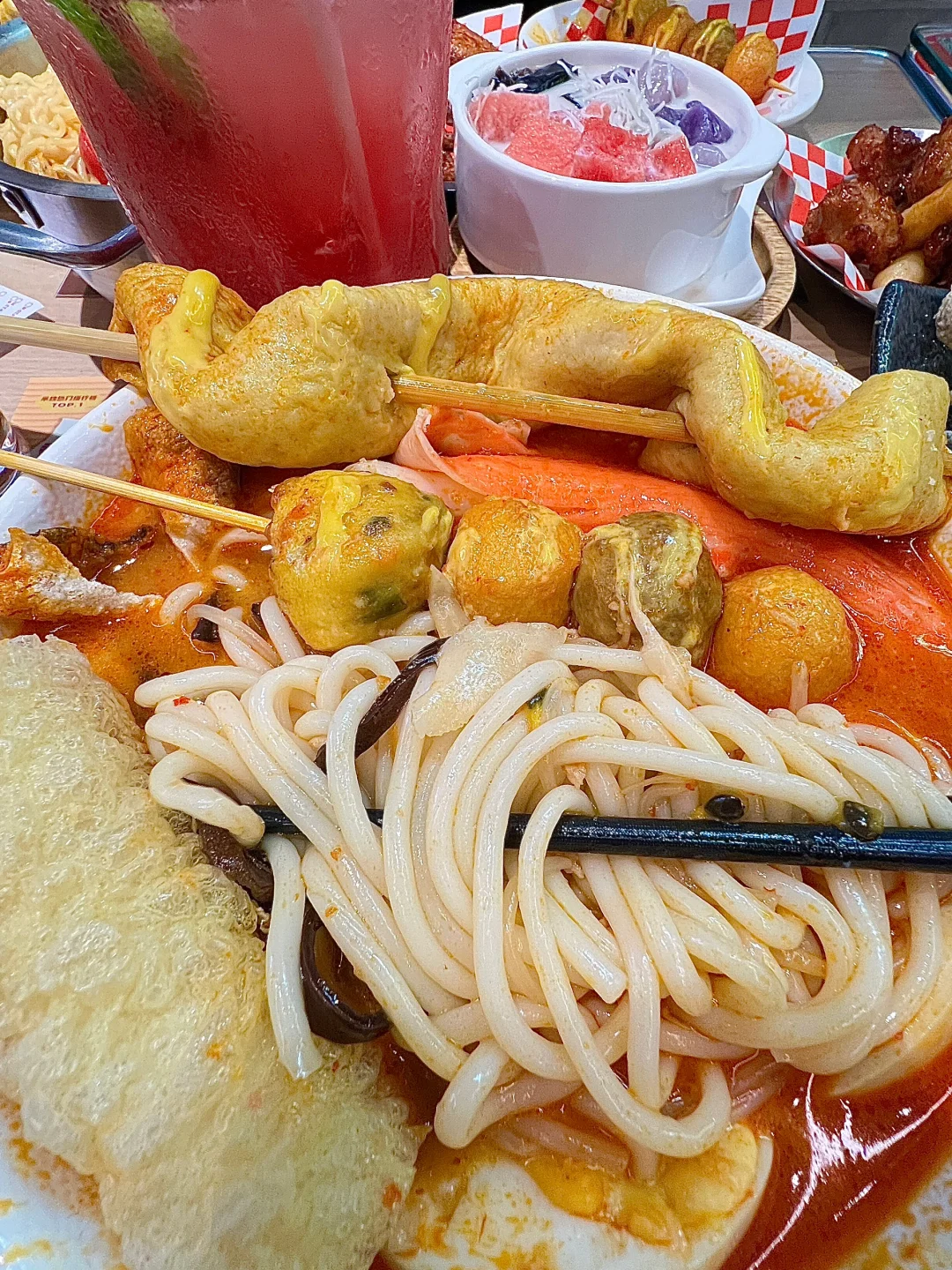 卧卧卧卧卧？！！这一碗米线真的…..