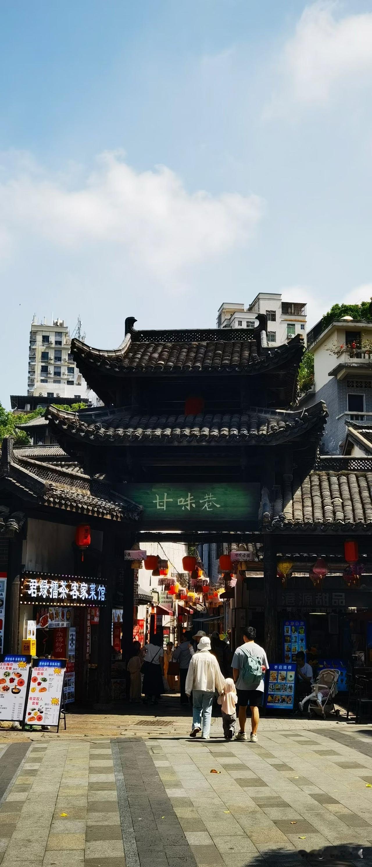 【小对联】
上：……？
下：唱功。